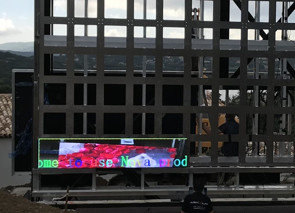 DALLES-LCD