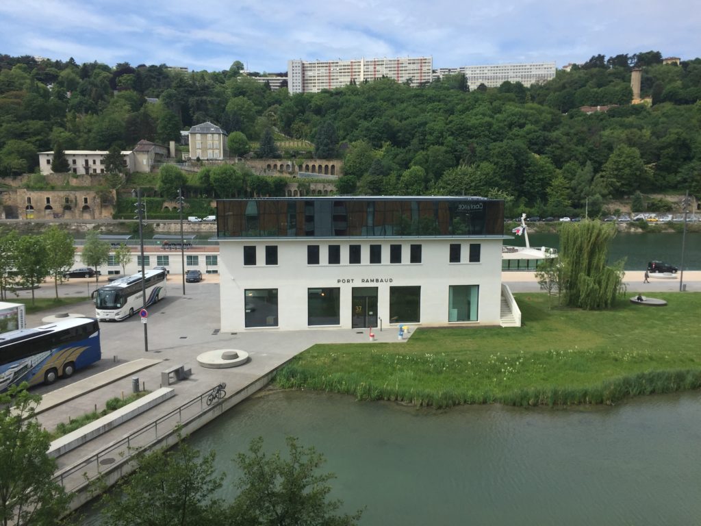 Rénovation de l'ancienne Capitainerie de Lyon Confluence.